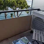 Modern Flat With View & Private Beach! * Toscolano Maderno