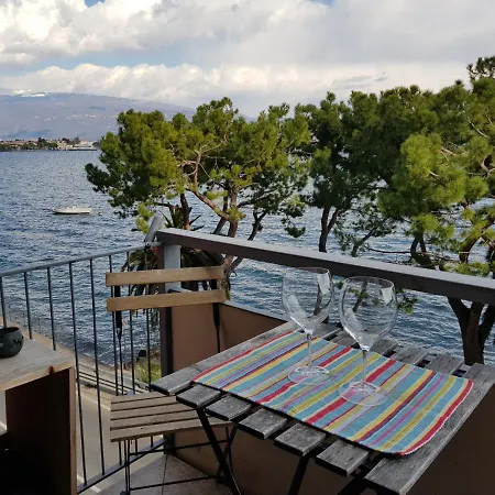 Modern Flat With View & Private Beach! Тосколано-Мадерно